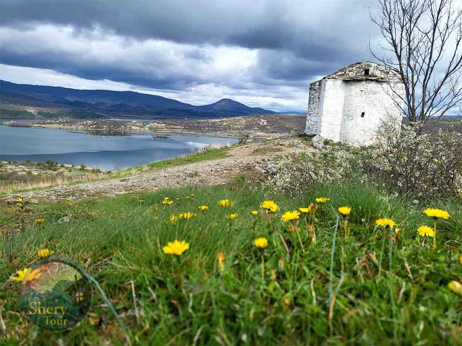 The surroundings of Pchelina Reservoir