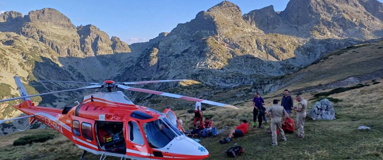 A charity hike in support of the Borovets mountain rescue service